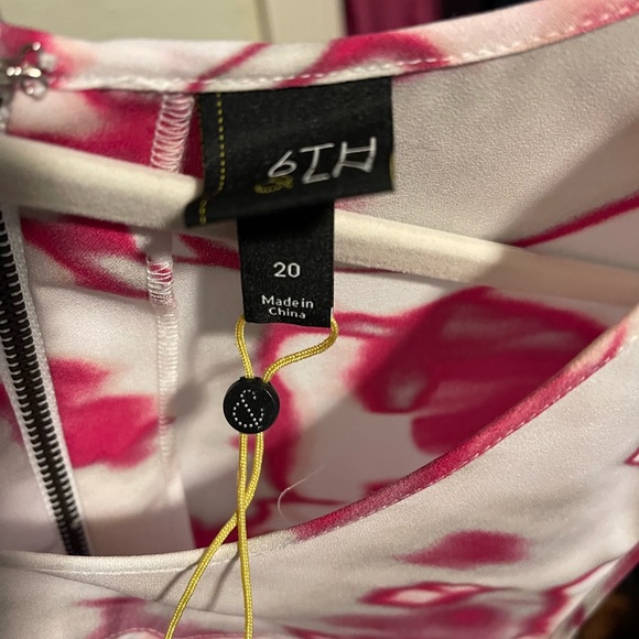 Sassy Fun Dress - Picture 3 of 3